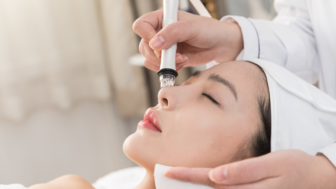 Filler vs. Botox: What's the Difference?